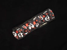 Load image into Gallery viewer, Steering wheel cover featuring the Valloscream pattern

